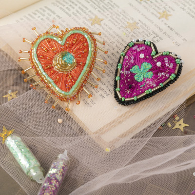 10 ноября – День вышивальщицы